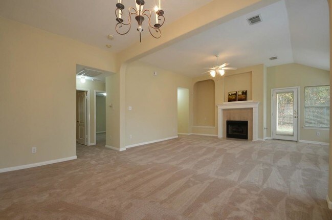 Building Photo - 2000 Maize Bend Dr