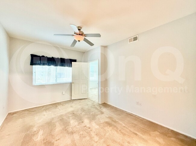 Building Photo - 11375 E Sahuaro Dr