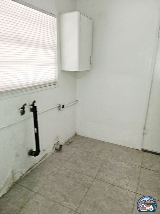 Building Photo - 154 C St