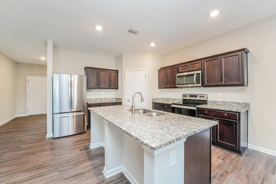Building Photo - 3735 Newbury Pl