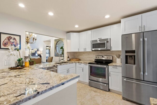 Building Photo - 13424 Bedford Mews Ct