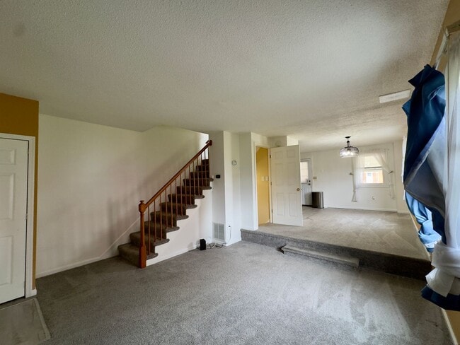 Building Photo - 8166 Del Haven Rd