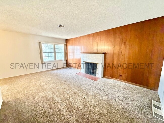 Building Photo - 4750 El Molino Ave