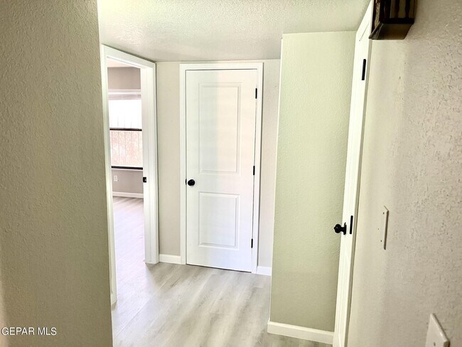 Building Photo - 11676 Andrienne Dr