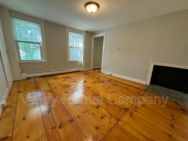 Building Photo - 130 West St