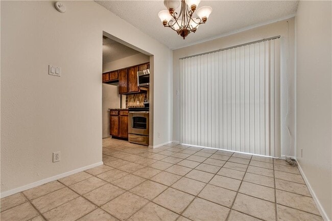 Building Photo - 8801 Piney Point Dr