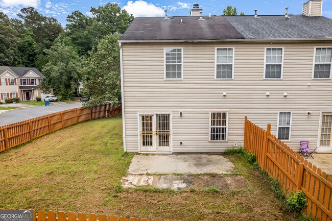 Building Photo - 5475 Hampton Ct