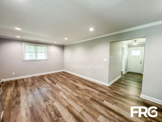 Building Photo - 309 S Pender St