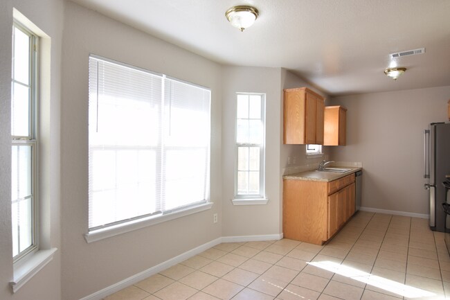 Building Photo - 2509 Saulsbury Dr