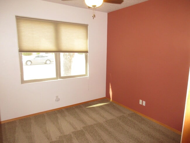 Building Photo - 1312 Tiffany Ln SE