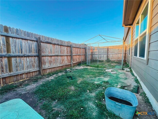 Building Photo - 104 Blair Ct