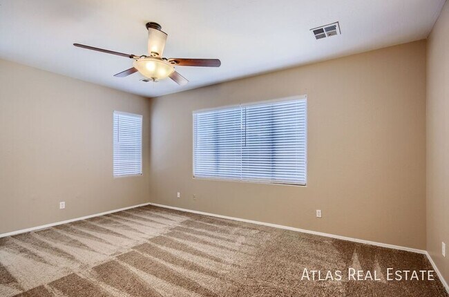 Building Photo - 3201 W Yellow Peak Dr