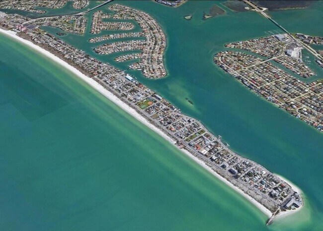 Building Photo - 3675 Gulf Blvd