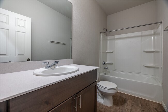 Building Photo - 15054 Paddock Point Ln