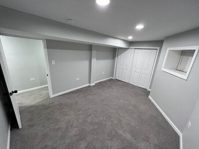 Building Photo - 1024 N Monticello Ave