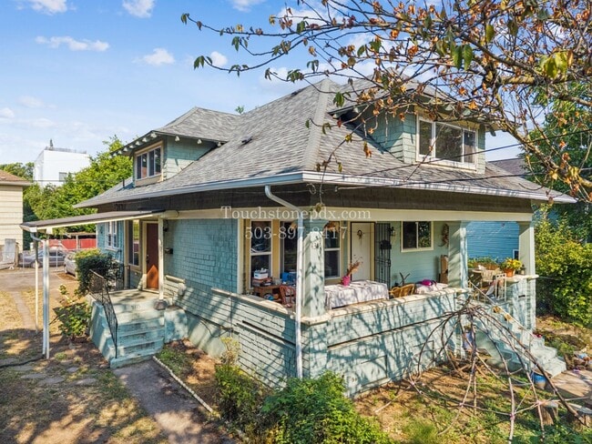 Building Photo - 4315-4317 N. Gantenbein Ave.