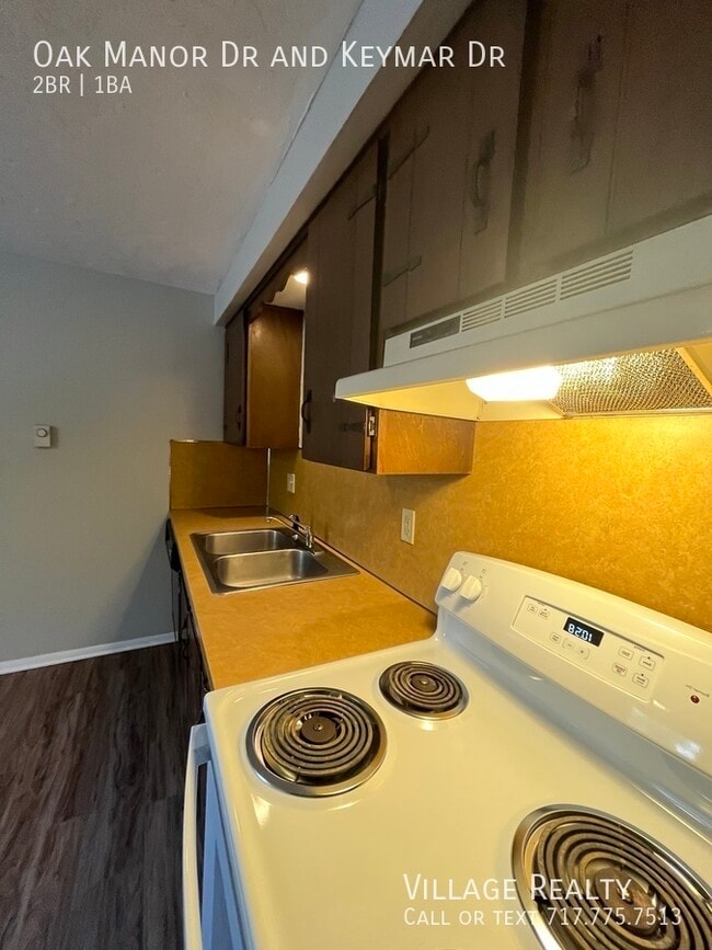 Building Photo - 176 Oak Manor Dr