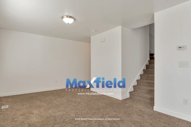 Building Photo - Townhouse Draper - 3 BD 2.5 BA 2 GA - 2250 Square Feet - New Carpet