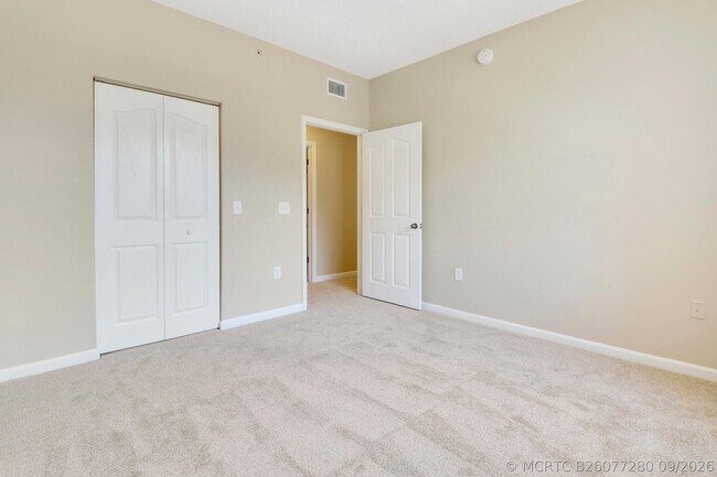 Building Photo - 9211 Myrtlewood Cir W