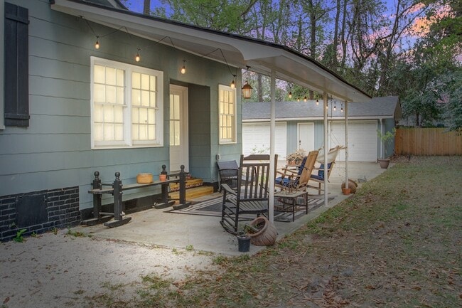 Building Photo - 4420 S Rhett Ave