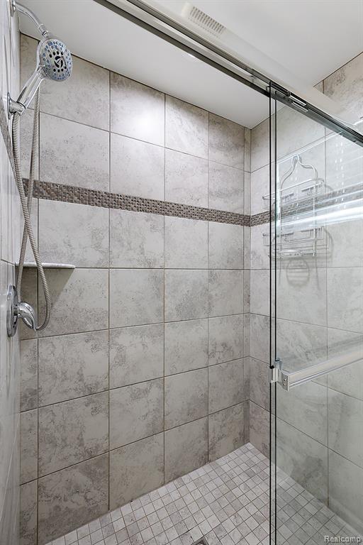 Building Photo - 2884 Glenbar Cir