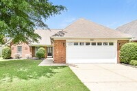 Building Photo - 838 Clearview Cove