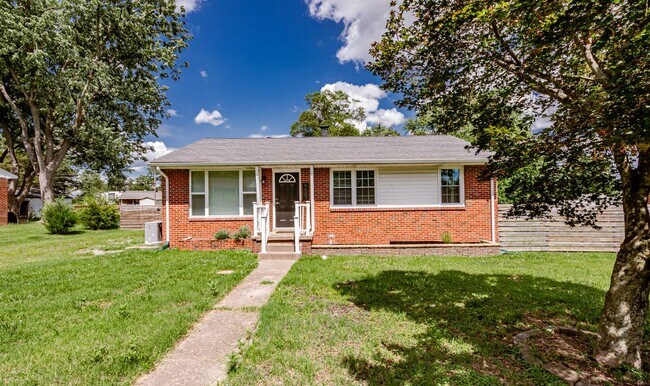 Building Photo - 9507 Stockbridge Dr