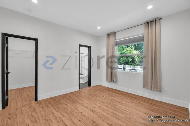 Building Photo - 3002 N Highland Ave