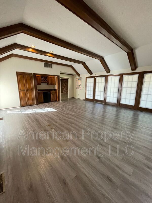 Building Photo - 2911 East 78th St S