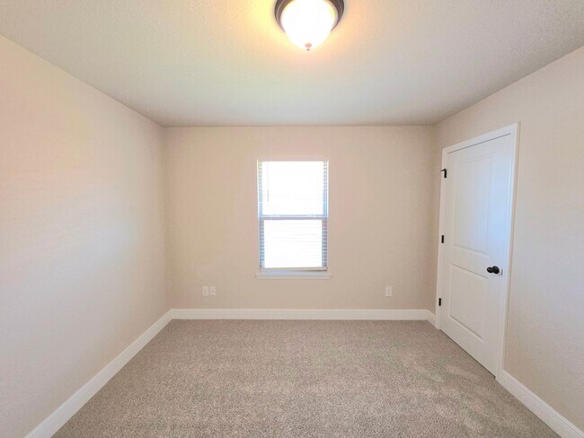 Building Photo - 6159 Winchester Cir