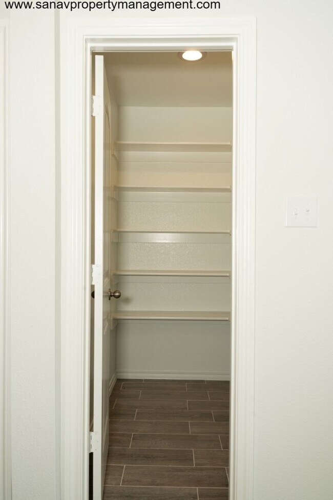 Building Photo - Modern Comfort & Big Savings! Gorgeous Ranch Home Now $2195 (Down from $2295)