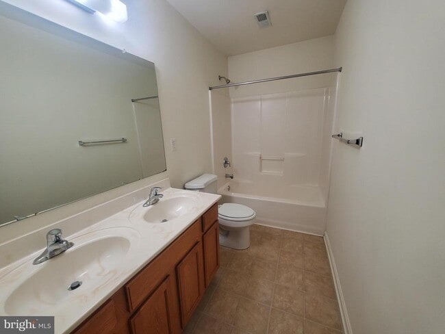 Building Photo - 89 Bay Hill Ln