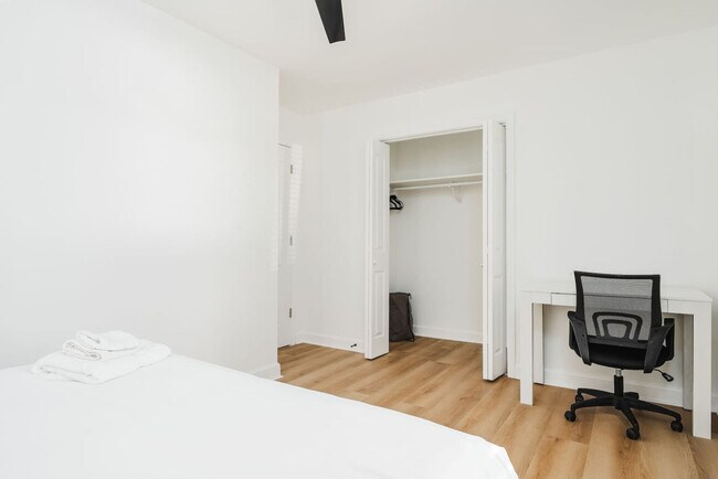 Building Photo - 8744 Montery Ct