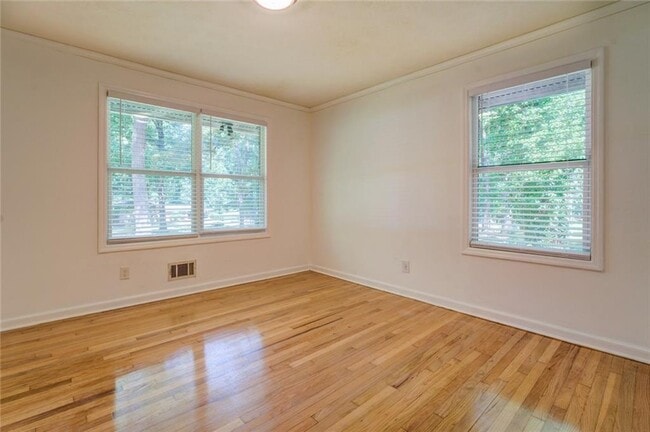 Building Photo - 1288 Elva Dr SW