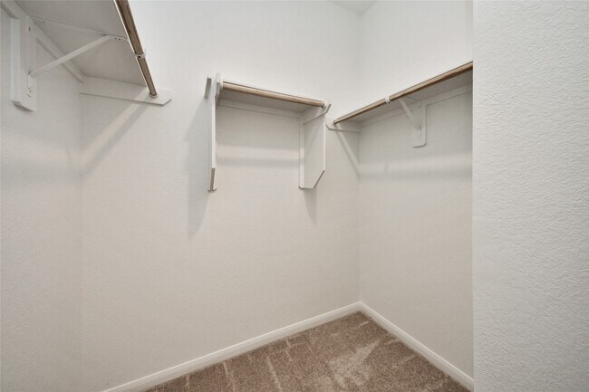 Building Photo - 18010 Whitetail Run Ln