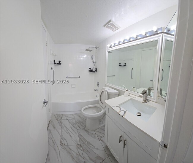 Building Photo - 8933 SW 123rd Ct