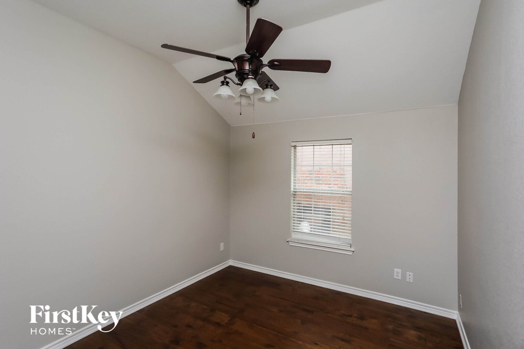 Building Photo - 1521 Vista Ridge Dr