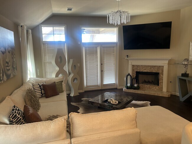 Building Photo - 9017 Autumnbrooke Way