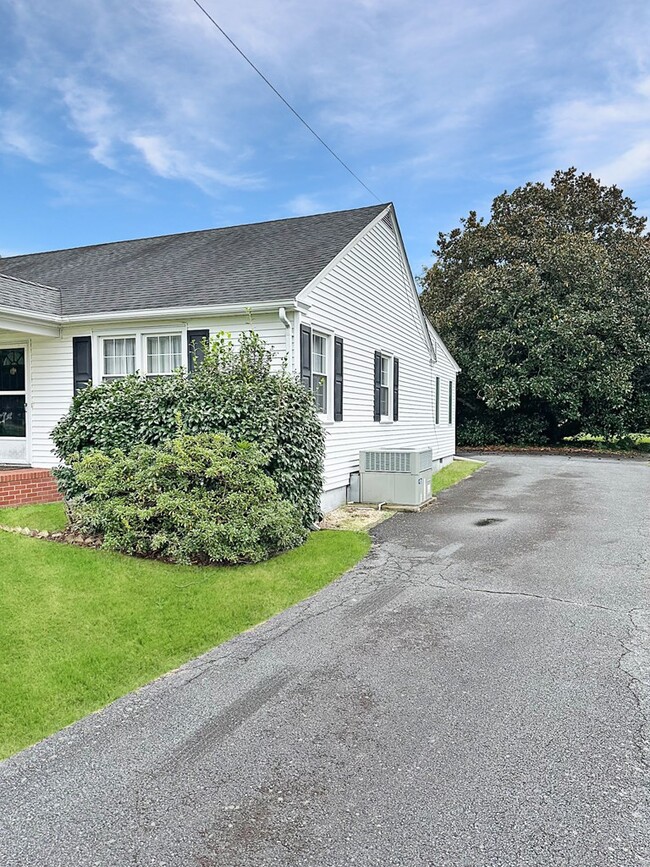 Building Photo - 3552 Cherrystone Rd