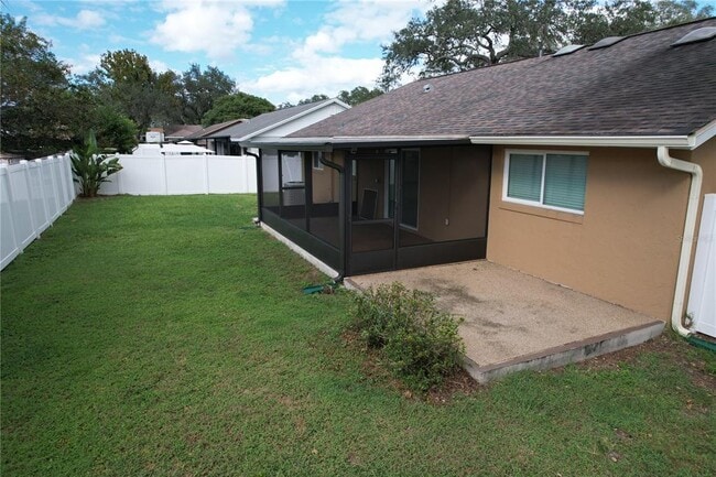 Building Photo - 210 Foxwood Dr