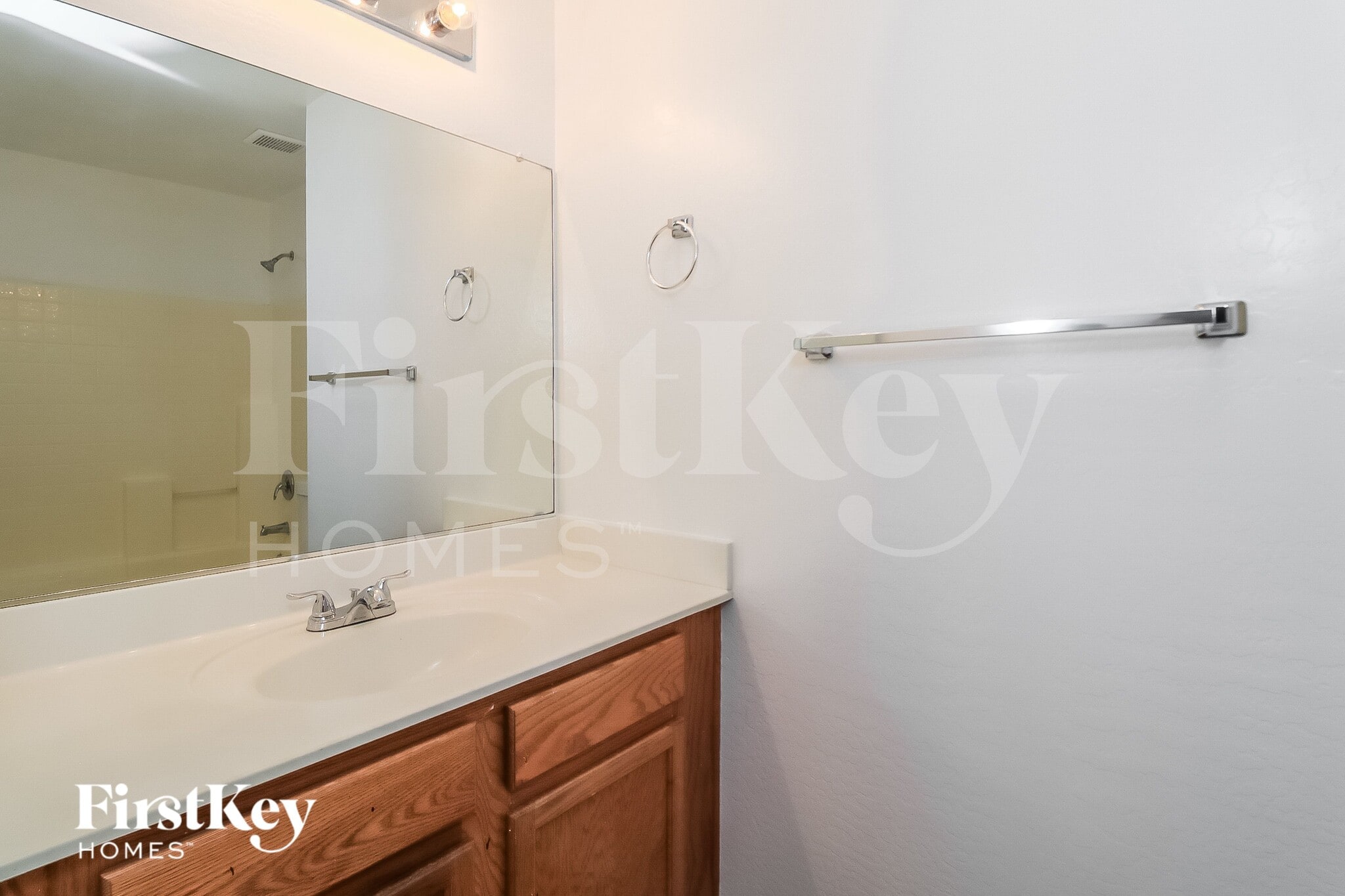 Building Photo - 10612 W Sonora St