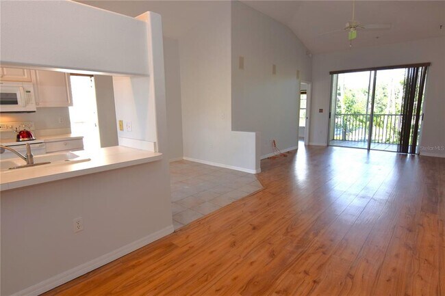 Building Photo - 8355 Glen Rose Way