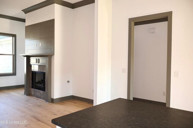 Building Photo - 317 Willow Wy