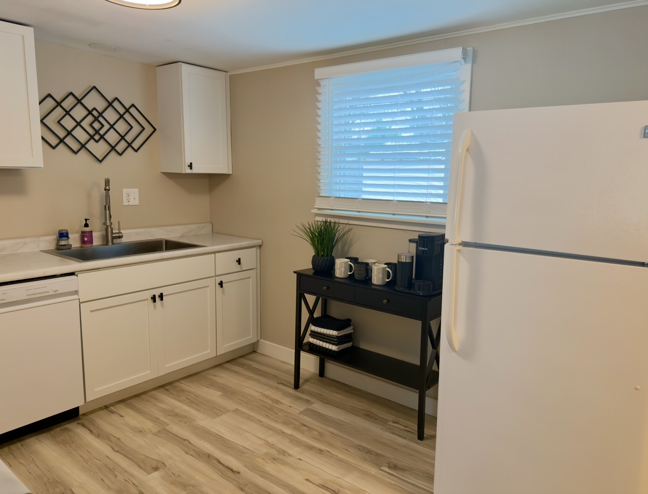 Building Photo - 112 Belle Aire Ave