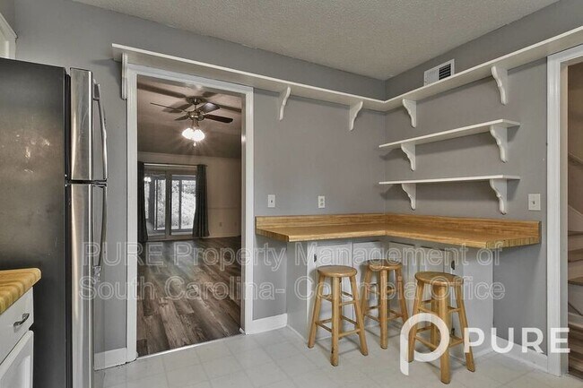 Building Photo - 341 Rutledge Pl