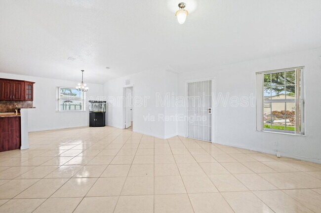 Building Photo - 14290 SW 287th St