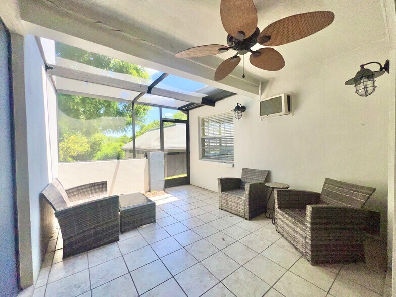 Building Photo - 1277 McMullen Booth Rd