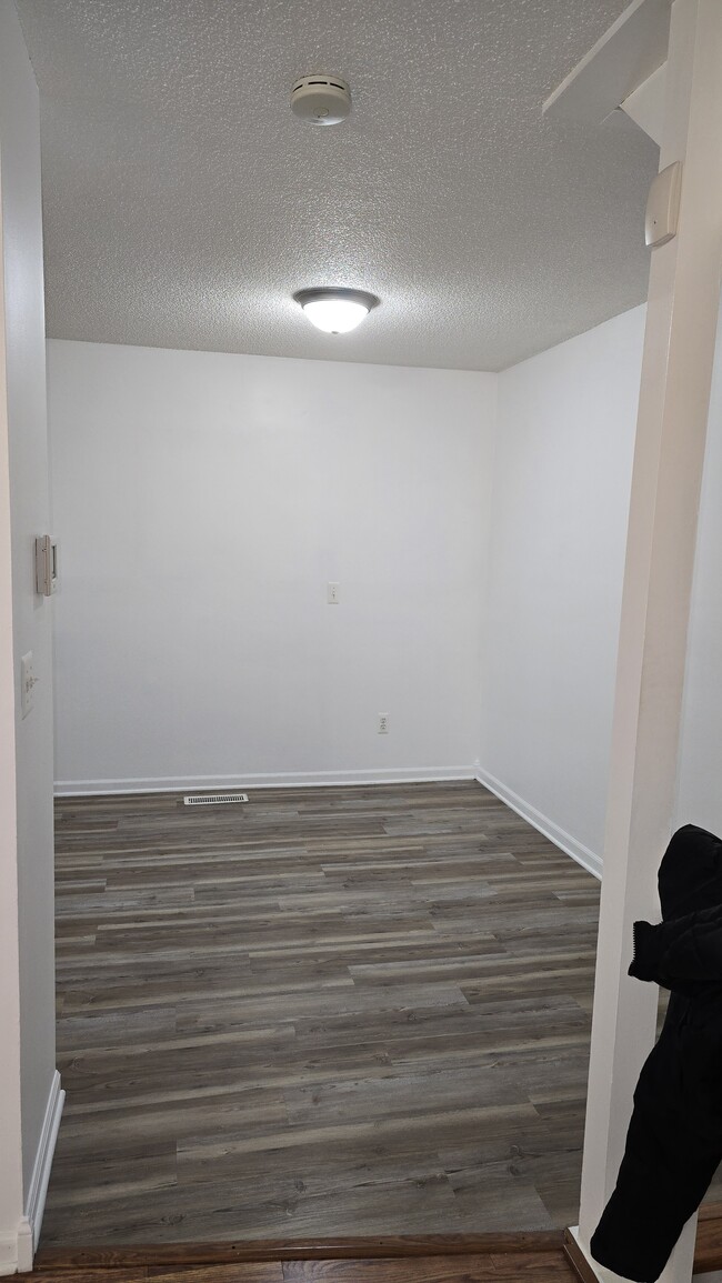 Building Photo - 5179 Springdale Blvd