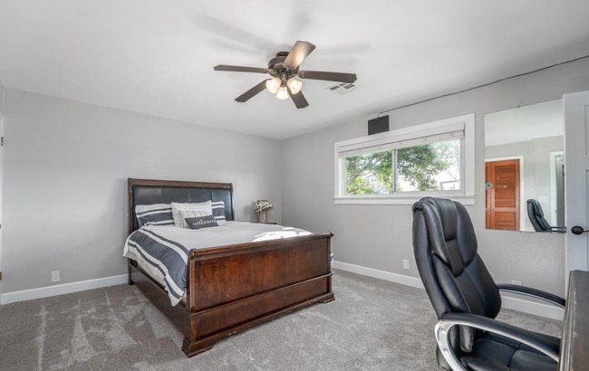 Building Photo - A Private Oasis with Unmatched Amenities 4...