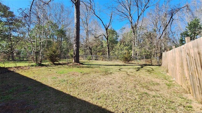 Building Photo - 2695 Whispering Pine Dr